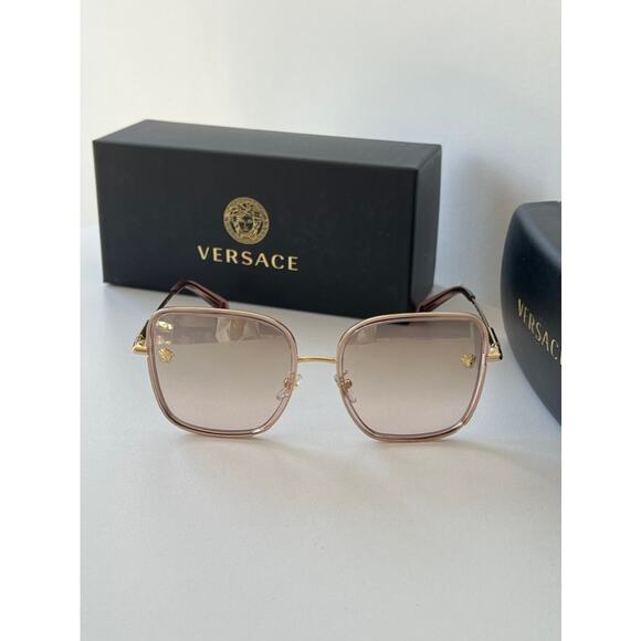 NEW Versace VE2247-D Pink Mirror Square Sunglasses - Picture 7 of 9